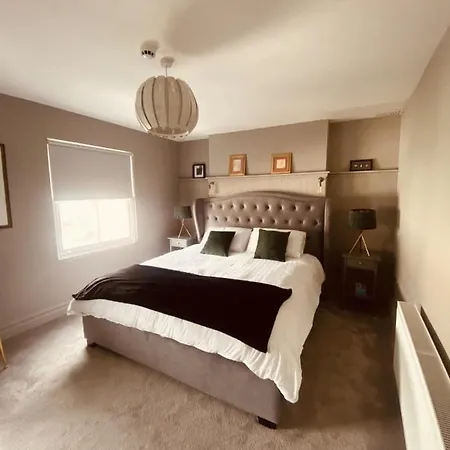 3 Bedroom Luxury Main Street Tipperary アパート