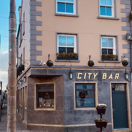 3 Bedroom Luxury Main Street Tipperary *