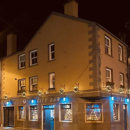 3 Bedroom Luxury Main Street Tipperary Апартаменты Кашел