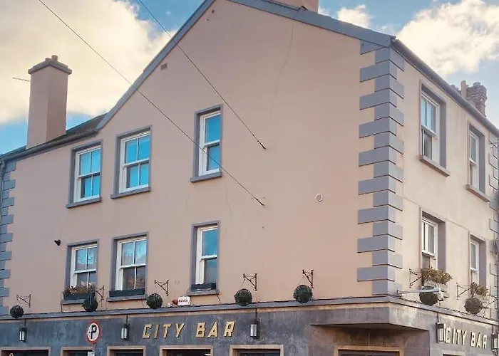 דירה 3 Bedroom Luxury Main Street Tipperary