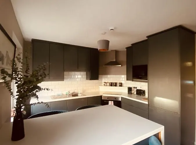 3 Bedroom Luxury Main Street Tipperary דירה